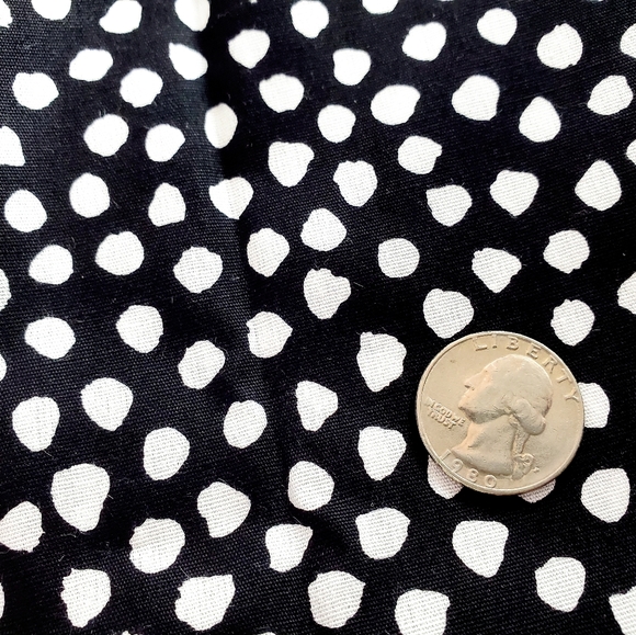 43"x50"! Vintage cotton quilting fabric, black & white polka dot mini print. - Picture 3 of 3